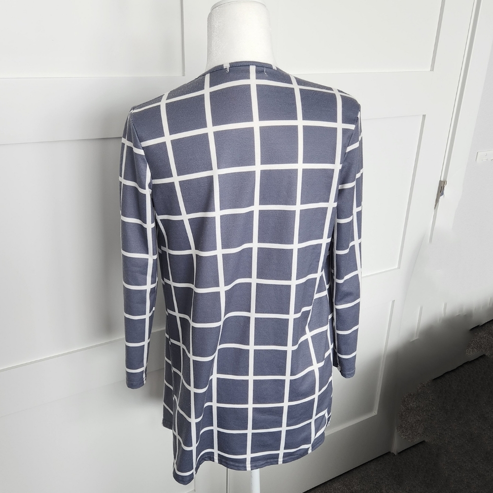 * Drape Front Cardigan - Picture 3 of 9